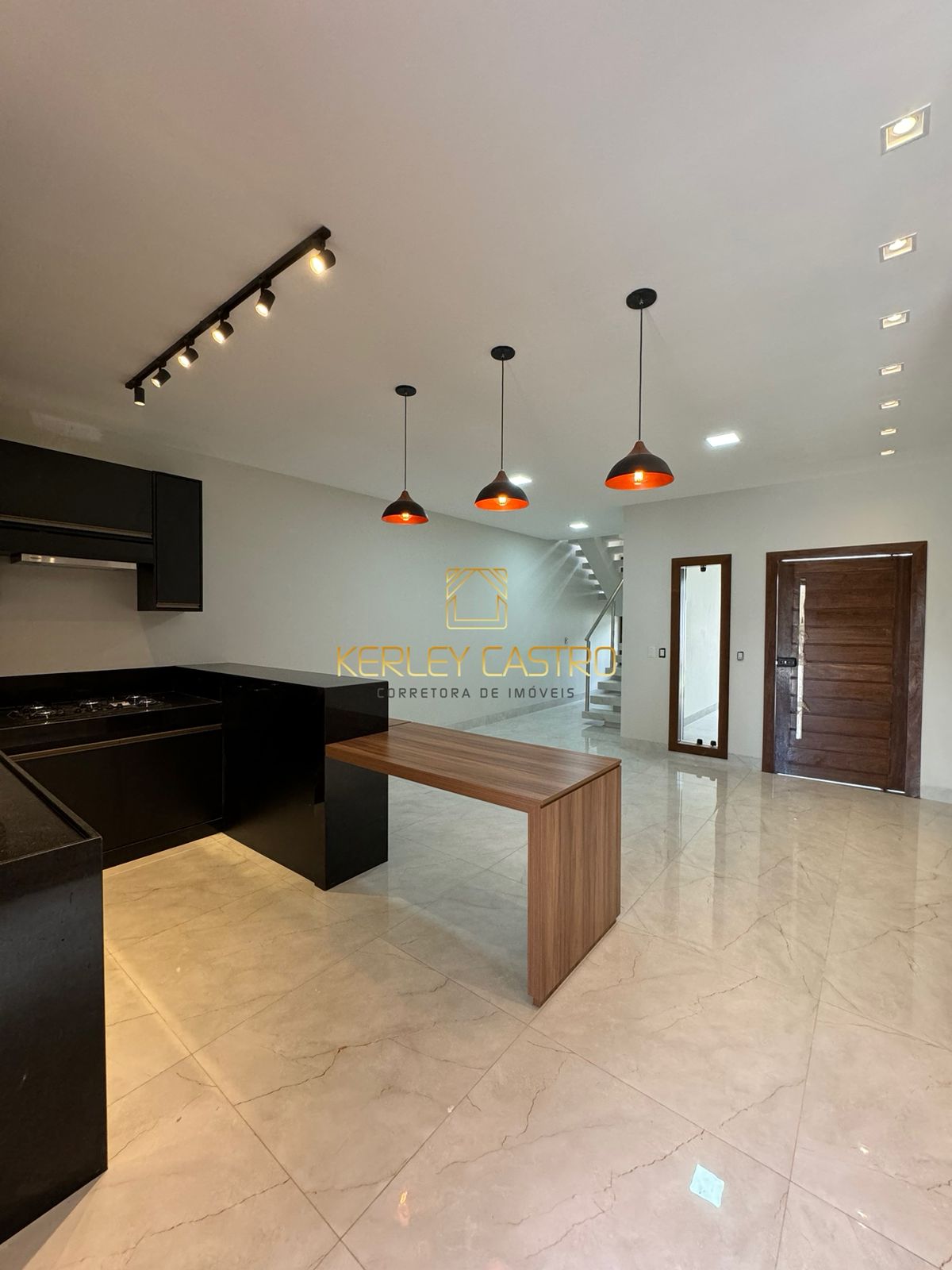 VENDO LINDA CASA DUPLEX NO BAIRRO JARDIM ARIZONA 